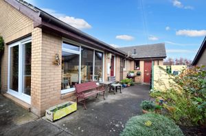 Side elevation- click for photo gallery